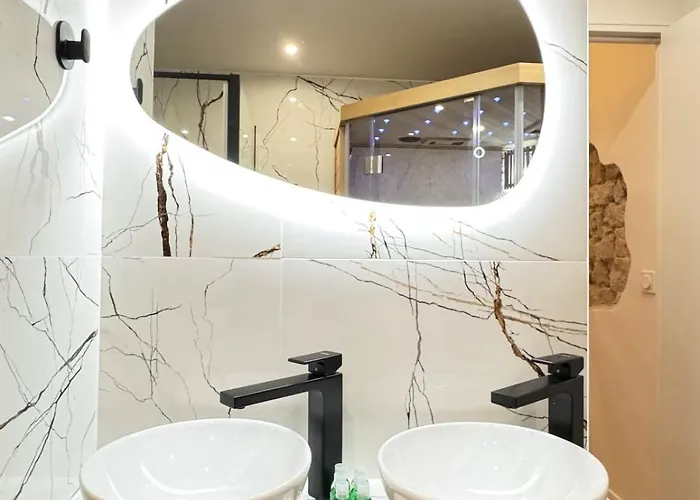 Impressionnists In Le Marais - Sauna & Ac شقة باريس